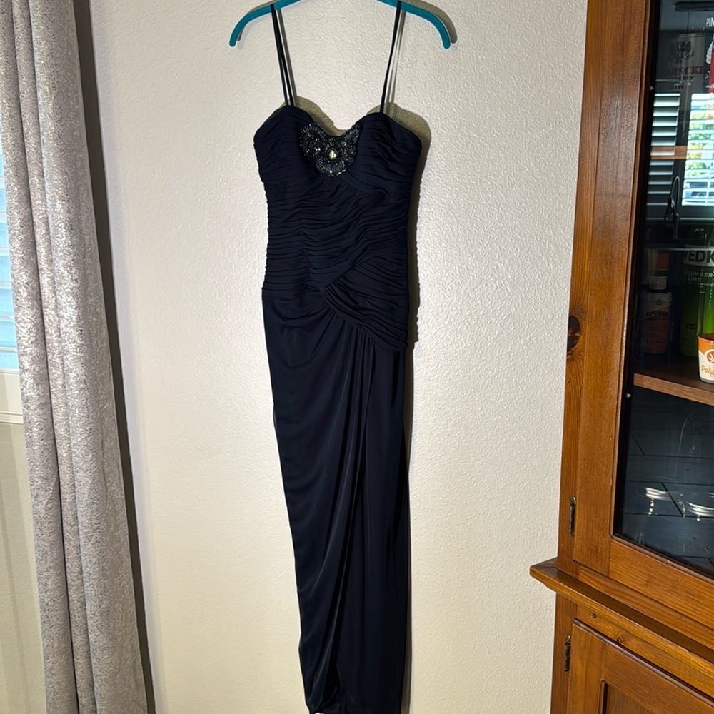 Women’s navy blue size 4 Adrianna Papell collection cocktail dress